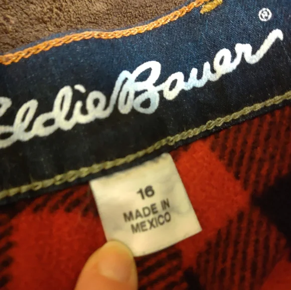 Eddie Bauer Voyager Fleece Lined Slightly Curvey Straight Jeans - Picture 4 of 7